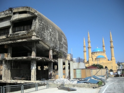 2009 09 14 Liban Beyrouth ancien cinéma du City Center et mosquée sunnite M. el-Amine DSCN2582
