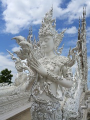 2014 06 21 - Thaïlande - Chiang Rai - Wat Rong Khun P1080258 jpg